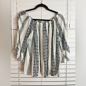 Altar’d State Womans Top